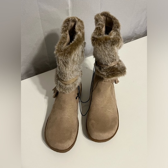 NEW Merona faux suede leather boots w/ faux fur Tan winter snow boots Vegan 6.5 - Picture 5 of 10